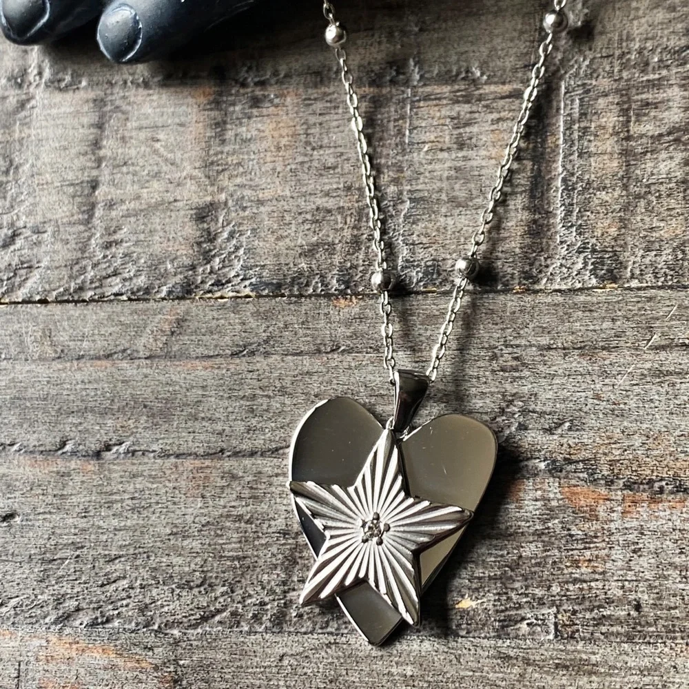 NEW Silver Heart & Star Pendant Necklace